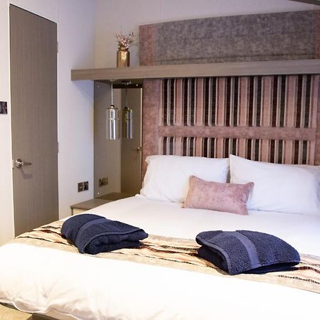 Atlas Ovation Lodge Auchterarder Eksteriør billede